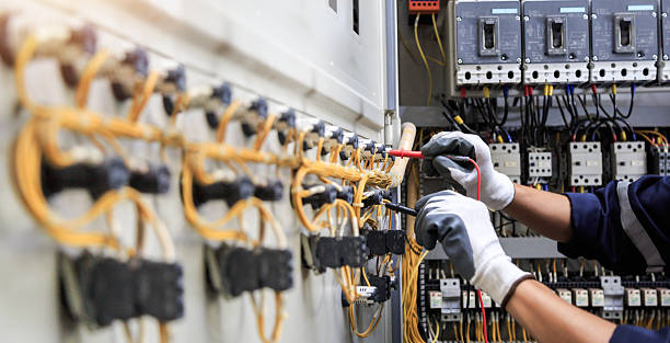 Professional Electrician technician working in Riverdale, GA